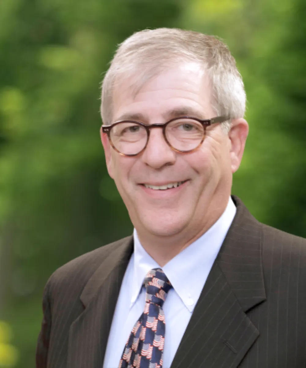 Leonard Weiss